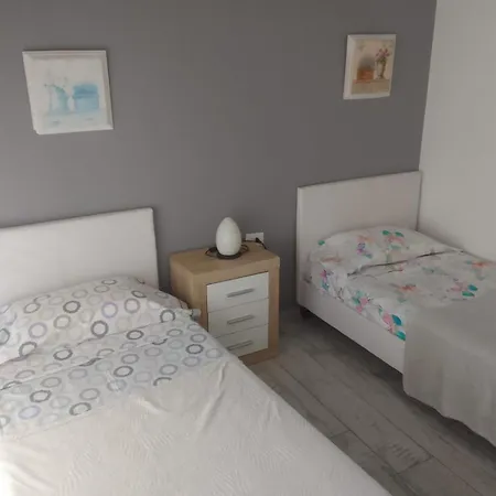 Classbnb - Bright & Spacious With Balconies Near La Pinta
