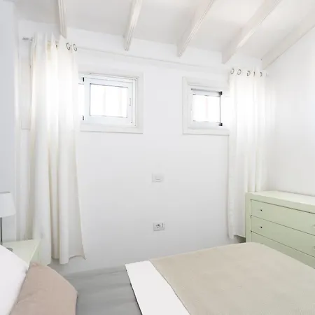 Apartment Classbnb - Bright & Spacious With Balconies Near La Pinta *